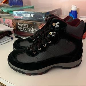 LL Bean Women’s Hiking Boots Wide